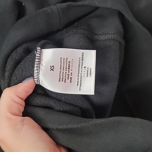 FEAR OF GOD ESSENTIALS BLACK HOODIE NWT - Picture 13 of 16
